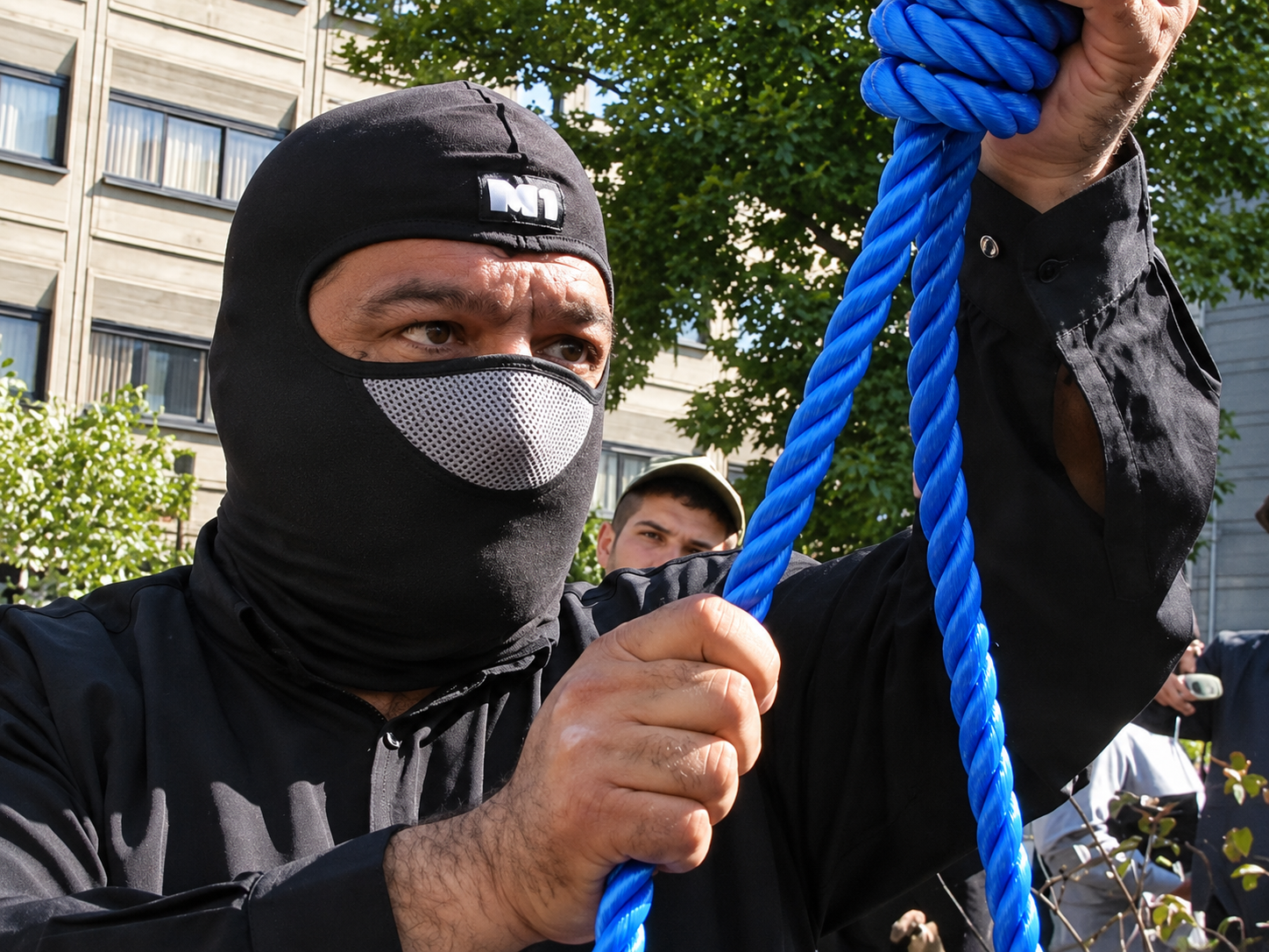 داریوش آتش‌افروز در ارتباط با پرونده اتهام قتل در ۱۷ سالگی در آستانه اعدام است