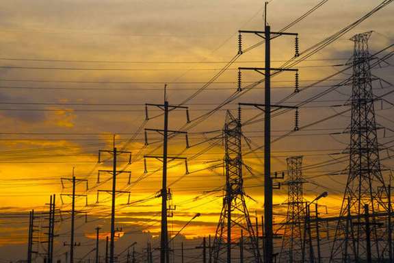The electricity transmission lines in Western Iran leading to Iraq.