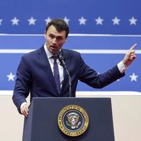 ترامپ از مرگ چارلی کرک، چهره محافظهکار که در جریان یک سخنرانی به او شلیک شد، خبر داد