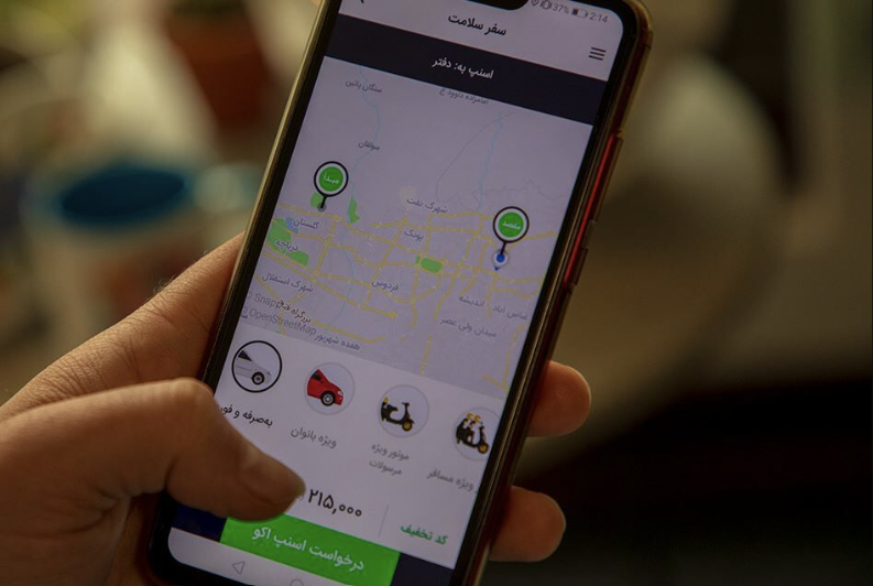 اختلال "جي بي إس" وتغيّر أنماط المرور يرفعان أسعار النقل الذكي بشكل غير مسبوق في إيران