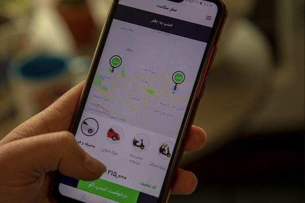 اختلال "جي بي إس" وتغيّر أنماط المرور يرفعان أسعار النقل الذكي بشكل غير مسبوق في إيران