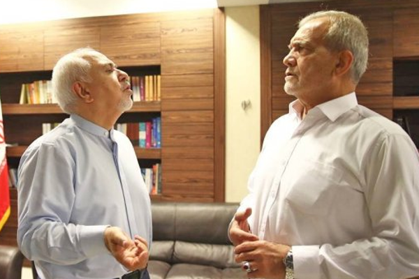 تصاعد الانتقادات لتشكيلة "بزشكيان" المقترحة.. ظريف يعلن انسحابه من الحكومة