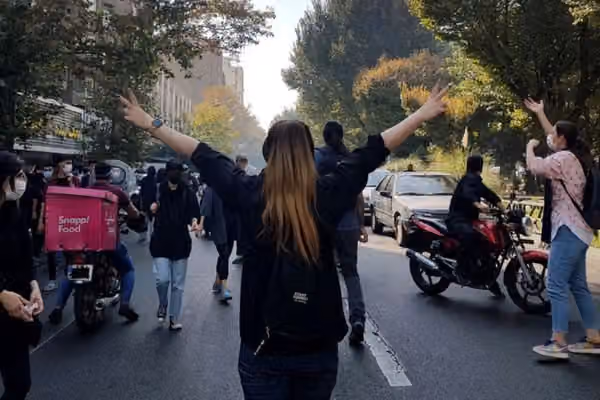 حدادعادل: بهدلیل شرایط جنگی، فعلا نمیتوانیم وارد مساله حجاب شویم