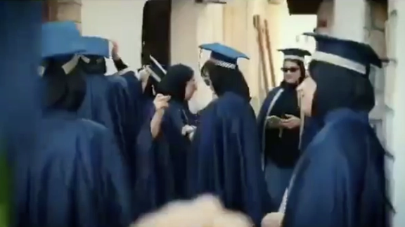 رییس دانشکده الزهرای بوشهر: انتشار کلیپ جشن فارغالتحصیلی را پیگیری قضایی میکنیم