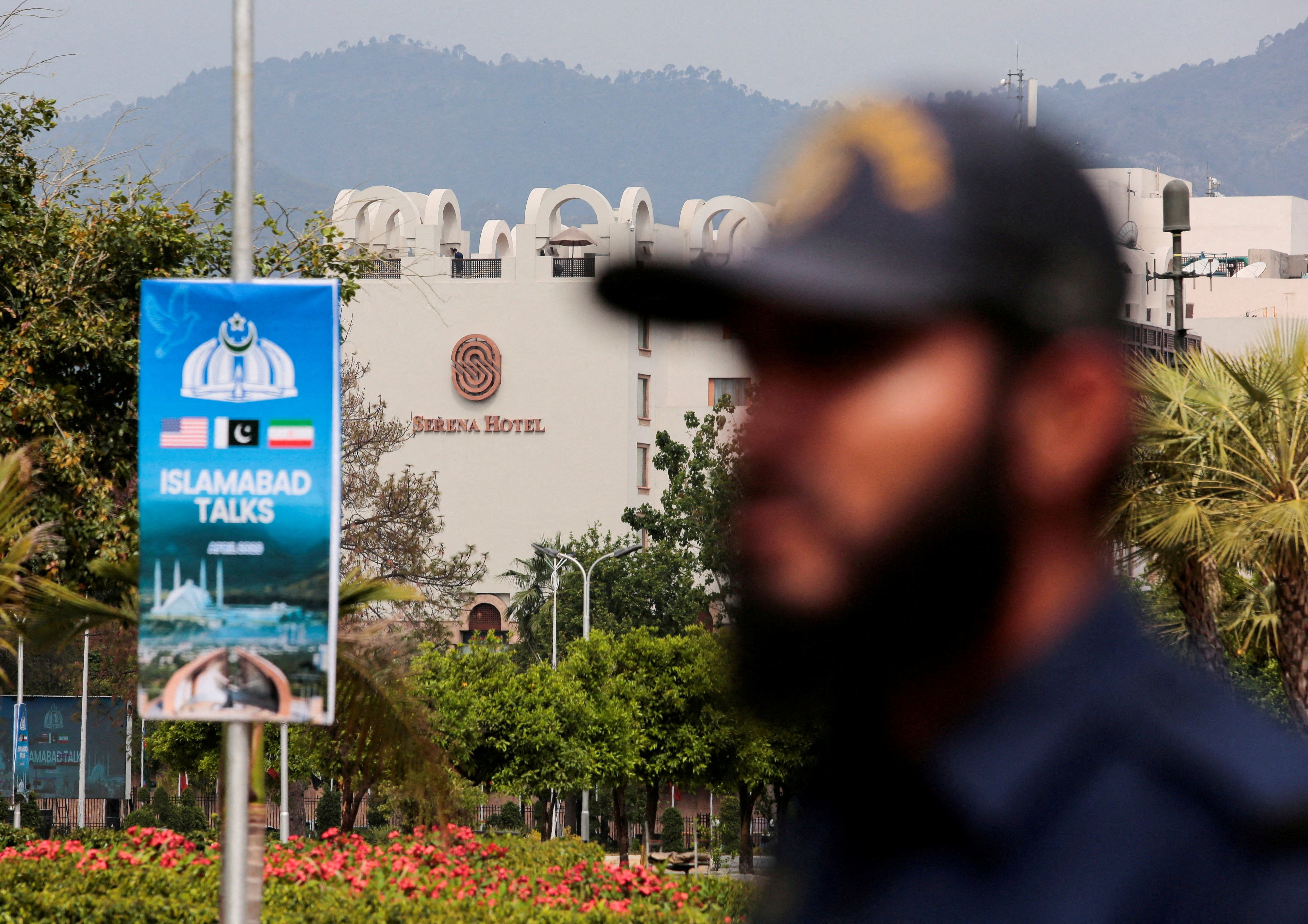 ترامپ همزمان با مذاکرات جمهوری اسلامی و آمریکا: فرآیند پاکسازی تنگه هرمز را آغاز کرده&zwnj;ایم