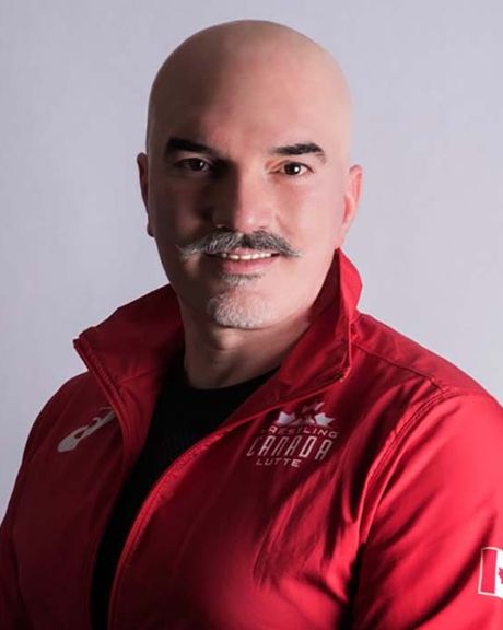 حمله فدراسیون دبیر به بابک شادگان، رییس ایرانی کمیسیون پزشکی اتحادیه جهانی کشتی