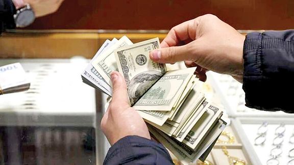 قیمت دلار در بازار ایران از ۱۱۸ هزار تومان عبور کرد
