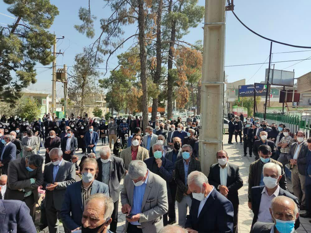 السلطات الإيرانية تعتقل عددا من المعلمين خلال تجمعهم الاحتجاجي في مختلف مدن إيران