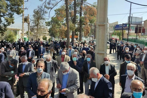 السلطات الإيرانية تعتقل عددا من المعلمين خلال تجمعهم الاحتجاجي في مختلف مدن إيران