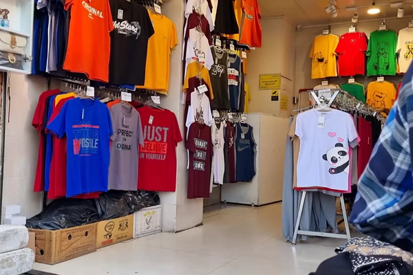 ممثل المرشد خامنئي: العدو يشن حربًا ثقافية في مجال الألبسة