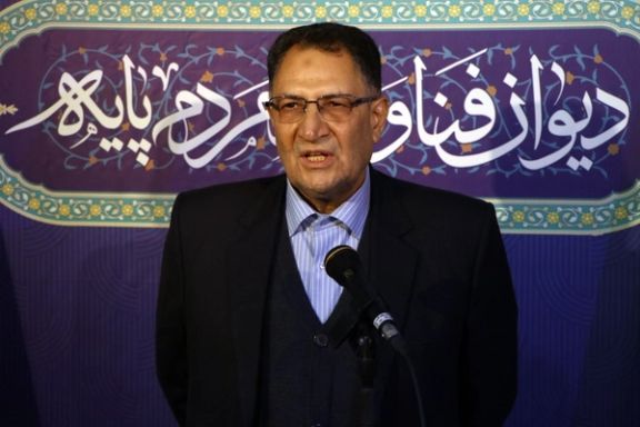 احمد آوایی، نماینده دزفول: به ایرانیان خارج از کشور که آدم نکشتهاند، عفو عمومی داده شود