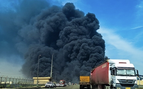 كيف يمكن للمجتمع والجماعات السياسية في إيران تحويل الكارثة إلى أرضية لفعل جماعي؟