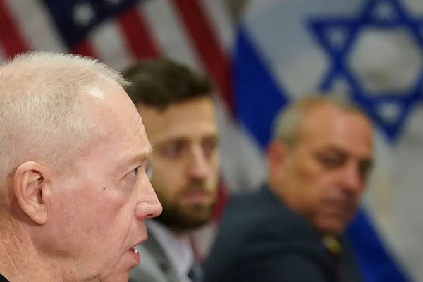 وزير الدفاع الإسرائيلي: مستعدون لكل السيناريوهات المحتملة ضد إيران