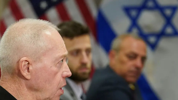 وزير الدفاع الإسرائيلي: مستعدون لكل السيناريوهات المحتملة ضد إيران