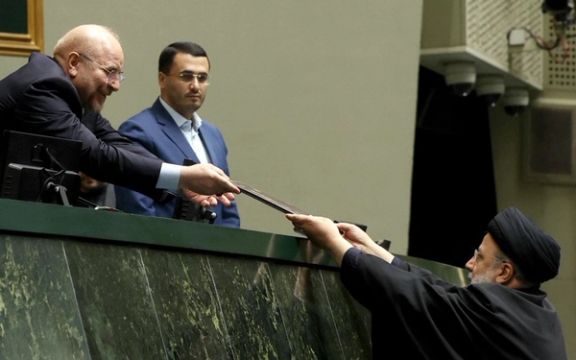 انتشار ویرایش نهایی بودجه ۱۴۰۳؛ انتقادها از دولت رئیسی ادامه دارد