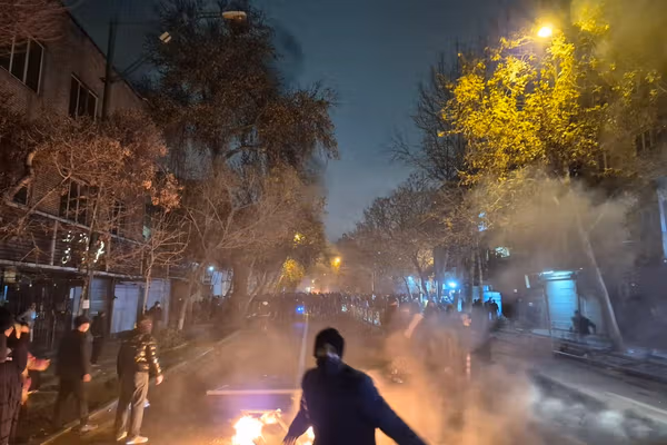 تجمعهای اعتراضی ایرانیان خارج کشور در شهرهای مختلف جهان در حمایت از انقلاب ملی