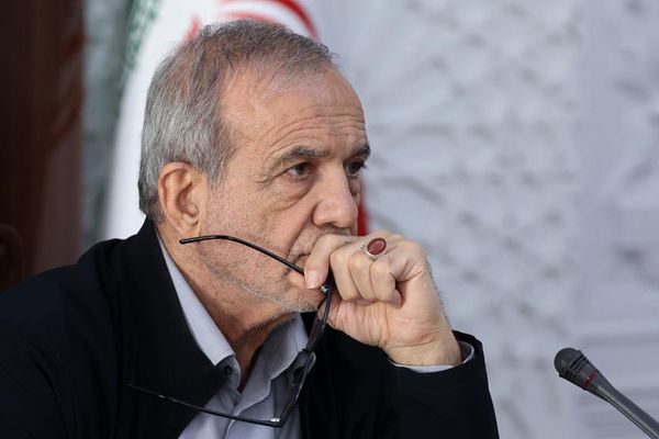 مسعود پزشکیان: حتی آب را هم به قیمت بنزین نمیدهند