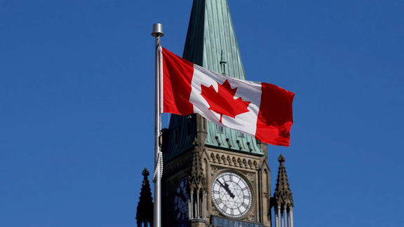 سایت گلوبالنیوز: مجوز یک دندانپزشک در کانادا در ارتباط با دور زدن تحریمهای ایران لغو شد