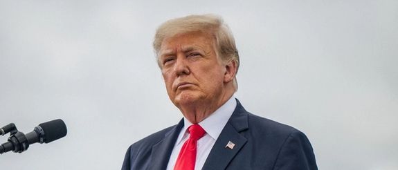 "يسرائيل هيوم": محيطون بدونالد ترامب يخططون لإسقاط النظام الإيراني