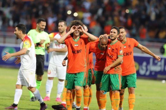 مس رفسنجان ۳-۰ فولاد؛ شاگردان مارتینز مهمان جشن ۱۰۰ گله شدن شیمبا