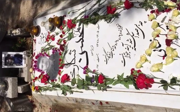 پدر محسن شکاری، معترض اعدامشده، از تخریب سنگ مزار فرزندش خبر داد