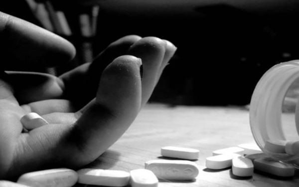 "الطريقة الثانية" للانتحار.. تضاعف نسبة الوفيات في إيران بسبب "أقراص الأرز"