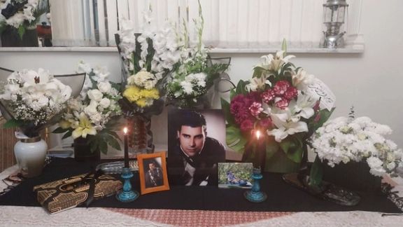 بابک پورمظاهری در استان البرز با شلیک نیروهای سرکوبگر به قلبش به قتل رسید