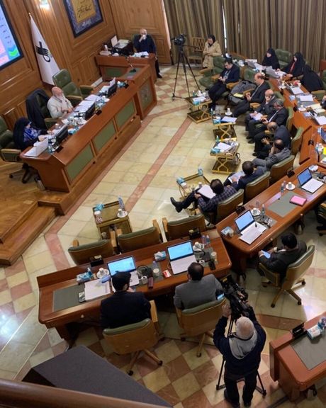 اعضای شورای شهر تهران افزایش ۴۵ درصدی نرخ سرویس مدارس را تصویب کردند