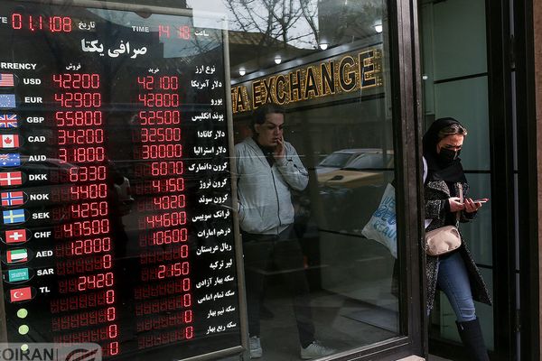 Rial Bounces Back After Intervention And Hopes On JCPOA