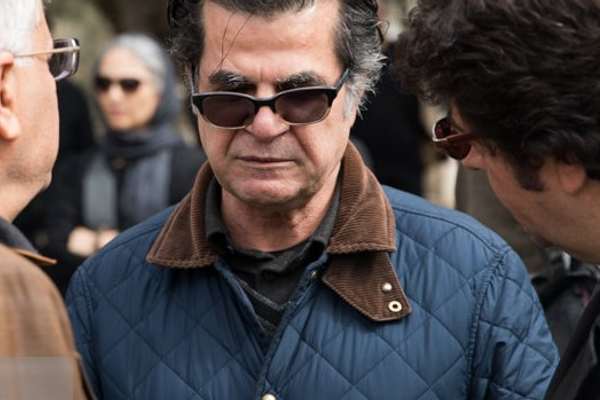 Prominent Iranian Filmmaker At Evin Prison To Serve Six-Year Sentence