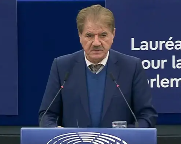 وکیل خانواده مهسا امینی: تاکنون هیچ دادگاهی برای پرونده مهسا امینی تشکیل نشده