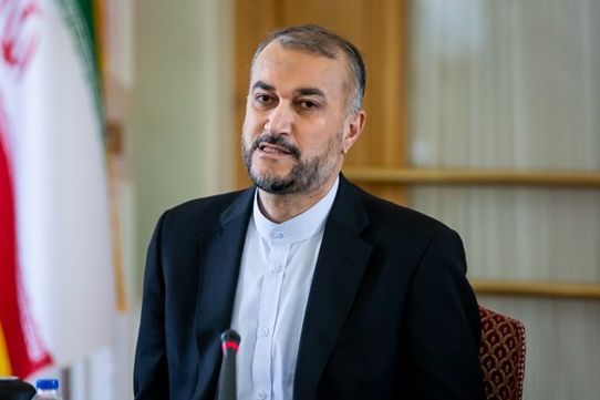 عودة الفريق الإيراني لفيينا.. ووزير خارجية طهران: ما يهمنا هو بيع النفط ورفع العقوبات