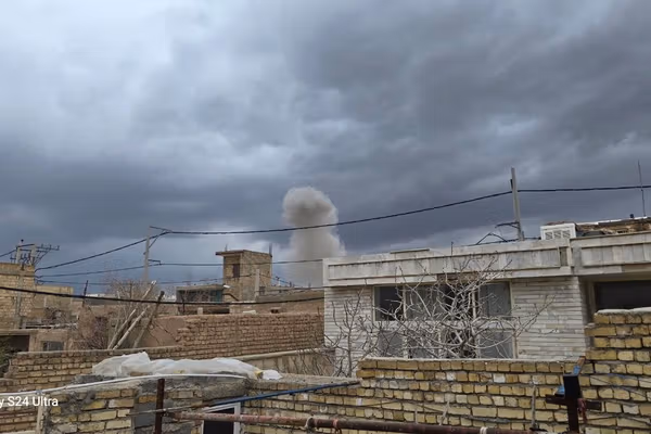 صدای انفجار مهیب در مناطق مختلف ایران از جمله تهران، تبریز و مشهد شنیده شد