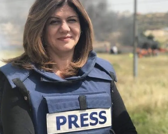 بلینکن در گفتوگو با عباس خواستار تکمیل تحقیق فلسطینیان درباره کشته شدن شیرین ابوعاقله شد