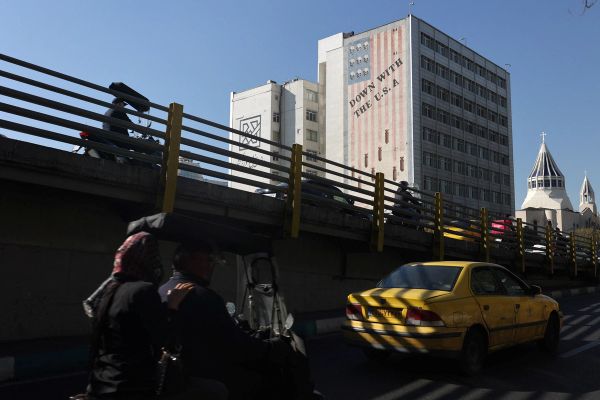 محللون إيرانيون: طهران في حاجة إلى استراتيجية جديدة للتعامل مع "سنوات ترامب العجاف"