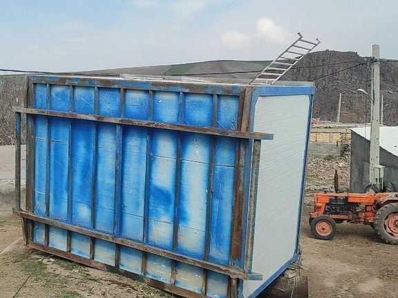 مدرسه کانکسی در روستایی در مراغه بر اثر گردباد واژگون و دانشآموزان و معلم آن مجروح شدند