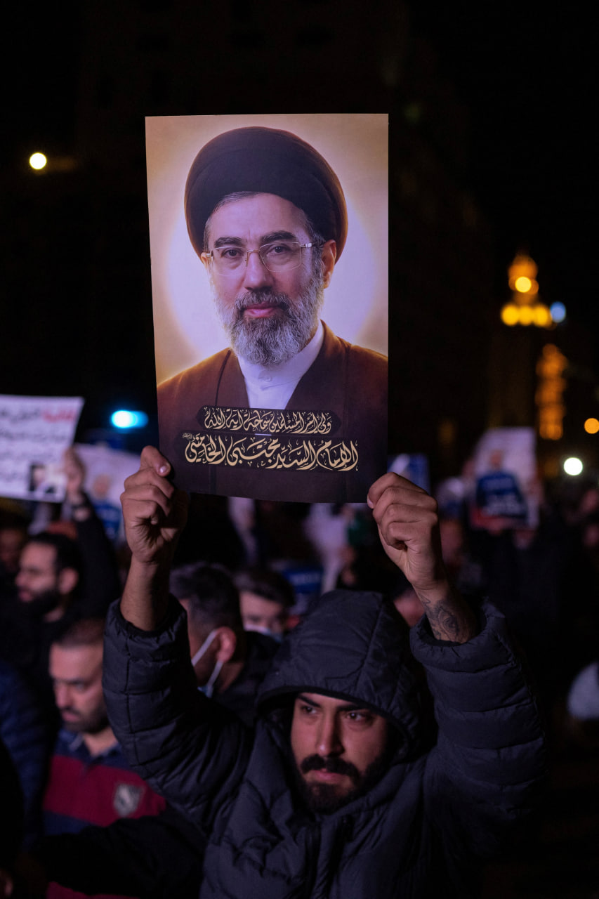 حساب ایکس مجتبی خامنه‌ای: دشمن وحدت را نشانه گرفته است؛ مبادا سهل‌انگاری شود