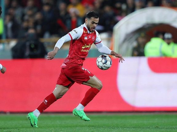 با اعلام باشگاه پرسپولیس؛ دوری ۶ هفتهای اوستون اورونوف از تمرینات به دلیل مصدومیت