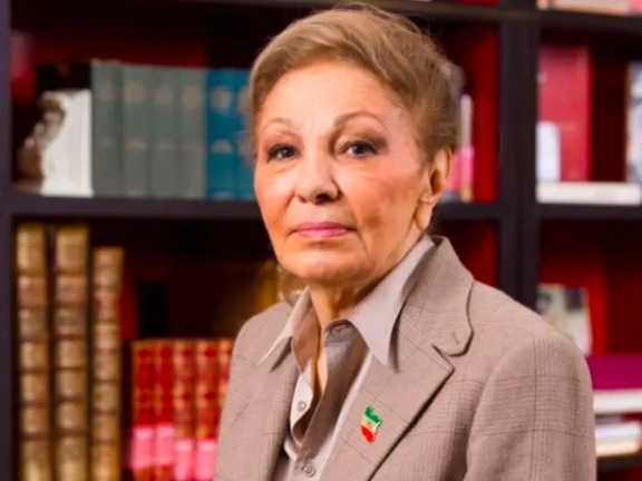 شهبانو فرح پهلوی: فتنه ۵۷ و رژیم واپسگرا نتوانسته پیشرفت زنان ایران را به عقب براند