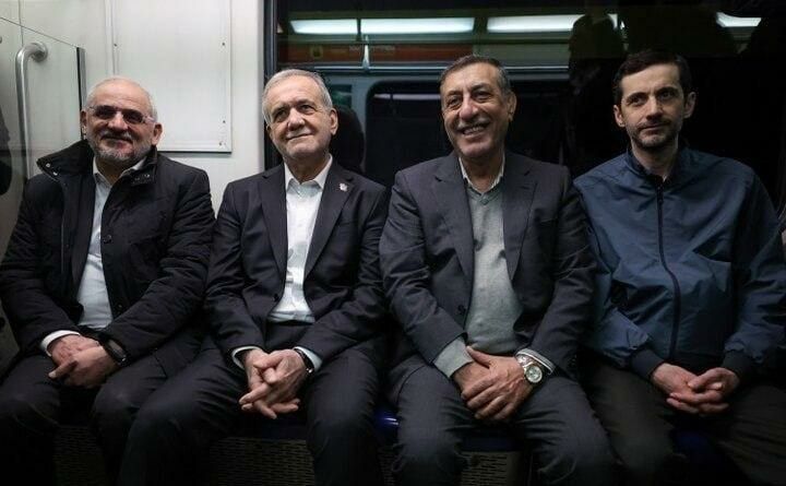 محسن هاشمی: مسئولان در هر دو جنگ از ایستگاه&zwnj;های مترو به&zwnj;عنوان دفتر کار استفاده کردند