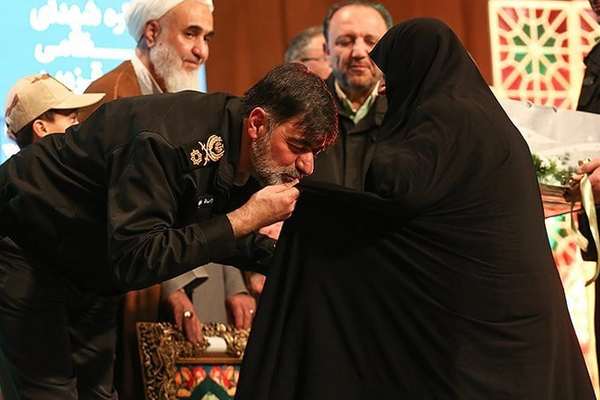 رادان، فرمانده انتظامی: اگر چادر را کنار بگذاریم در حق شهدا بیانصافی کردهایم