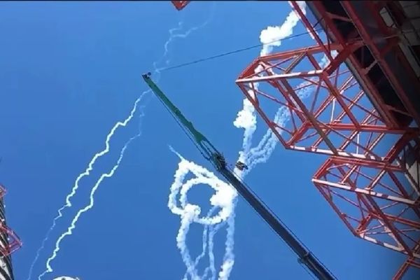 Rockets Crash Into Iranian Plant During IRGC Exercise