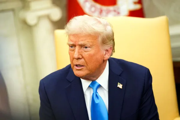 ترامپ ناتو را بهدلیل حمایت نکردن از جنگ علیه جمهوری اسلامی «بزدل» خواند