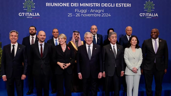 گفتوگوی وزیر خارجه اوکراین درباره افزایش هزینههای جنگ برای روسیه در نشست جی۷