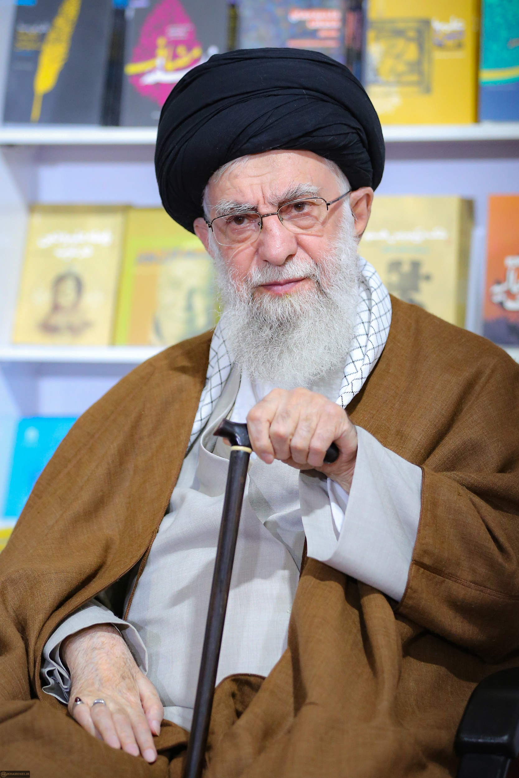 خامنه‌ای: خیلی از ماها تا کسی از ما انتقاد می‌کند یا دلمان می‌شکند یا بدمان می‌آید