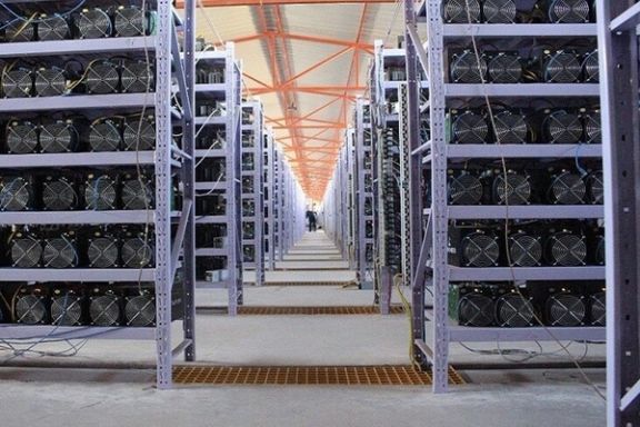 مدیرکل بحران استانداری وجود مزارع مجاز استخراج رمزارز در اصفهان را تایید کرد