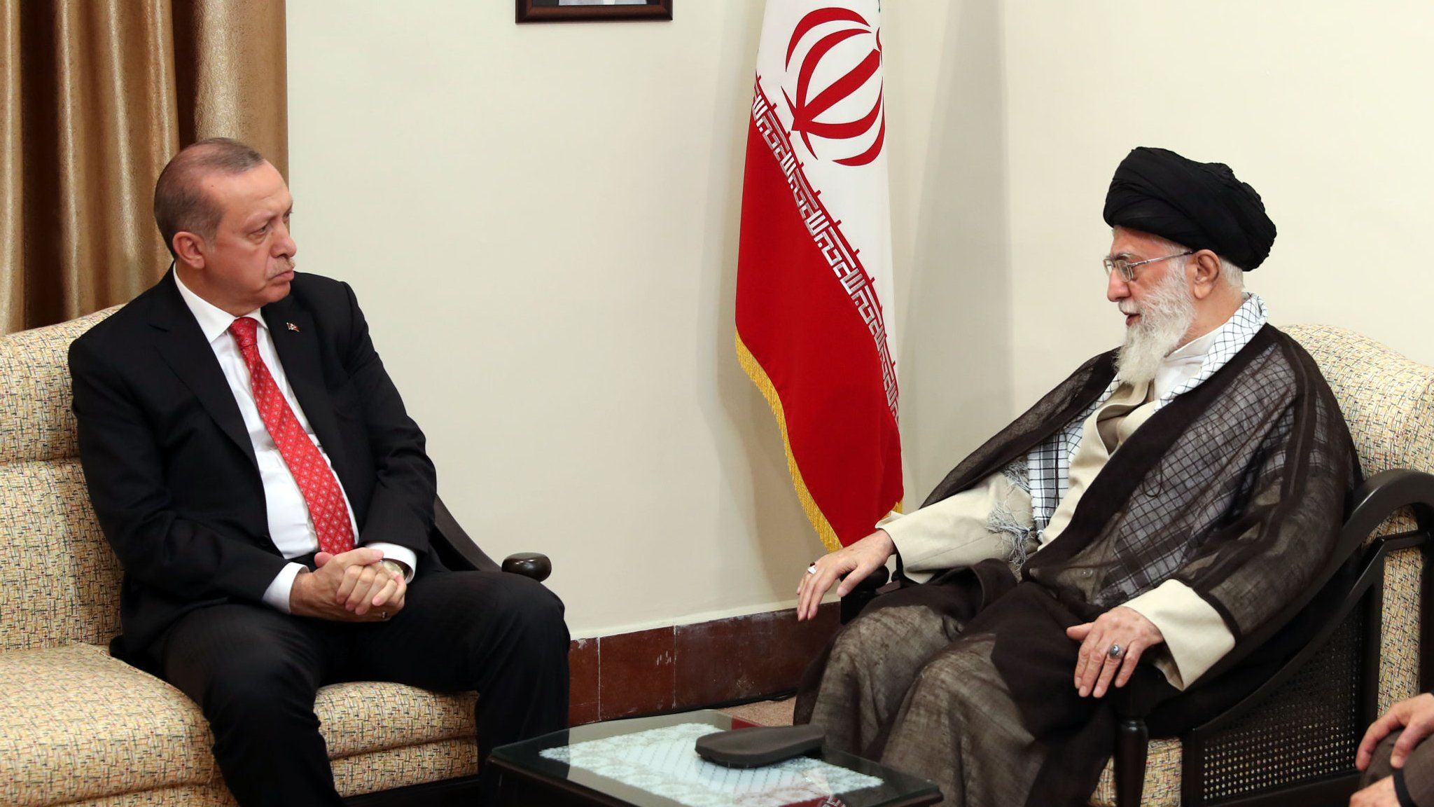 مسؤول استخباراتي إسرائيلي سابق: إيران وتركيا تحوّلتا إلى تهديدات خطيرة للمنطقة