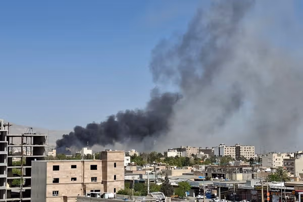 تداوم حملات به ایران در روز دوشنبه؛ عسلویه، شیراز، مشهد و چند شهر دیگر هدف قرار گرفتند