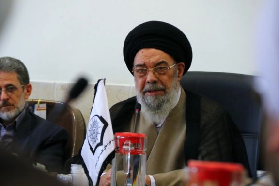 نماینده خامنهای در اصفهان: اگر خانمی حجاب را کنار بگذارد شرط استخدام را از دست میدهد