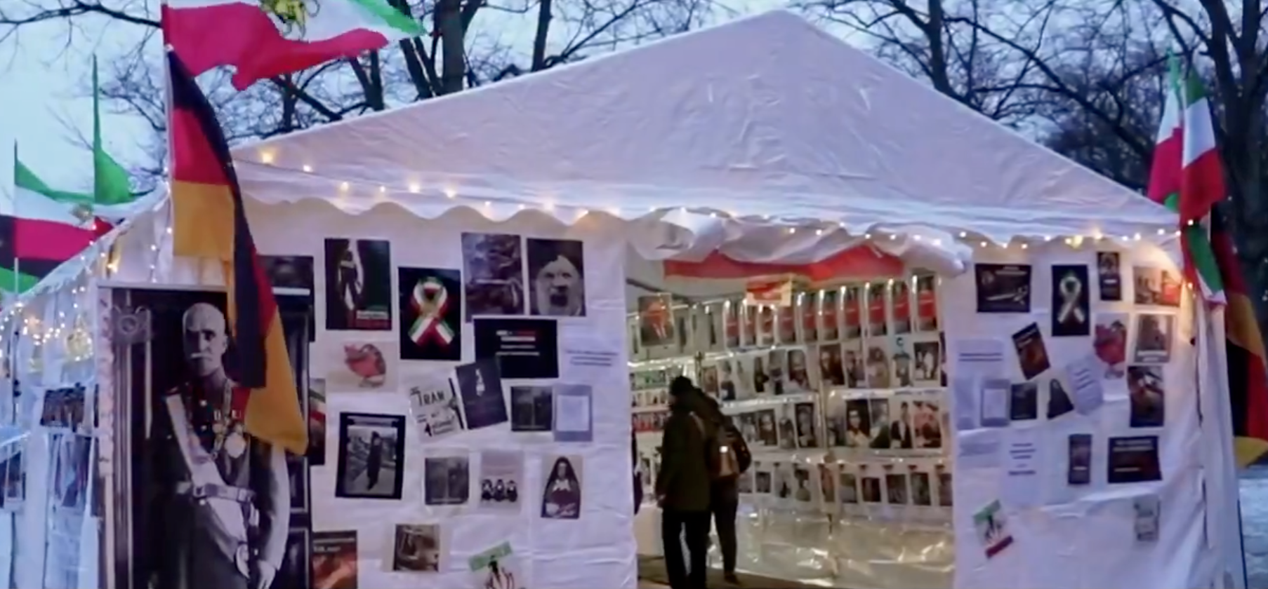 تصاویری از جان‌باختگان انقلاب ملی مقابل کنسولگری جمهوری اسلامی در هامبورگ به نمایش درآمد